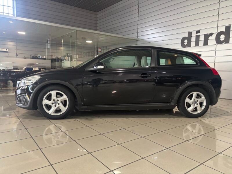 VOLVO C30 1.6D MOMENTUM