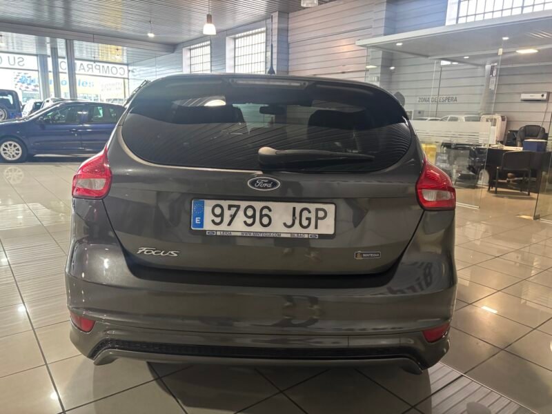 FORD Focus 1.5 TDCI 120CV ST LINE