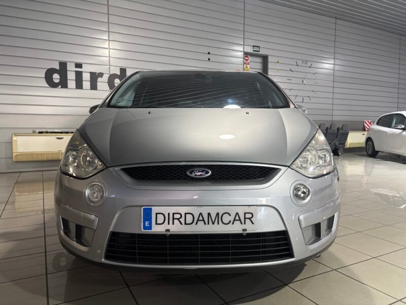 FORD SMAX 2.0TDI TITANIUM