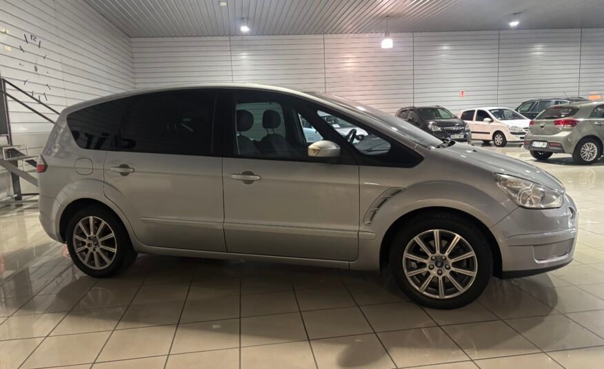 FORD SMAX 2.0TDI TITANIUM