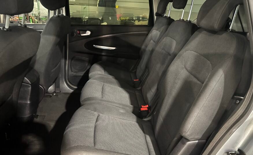 FORD SMAX 2.0TDI TITANIUM
