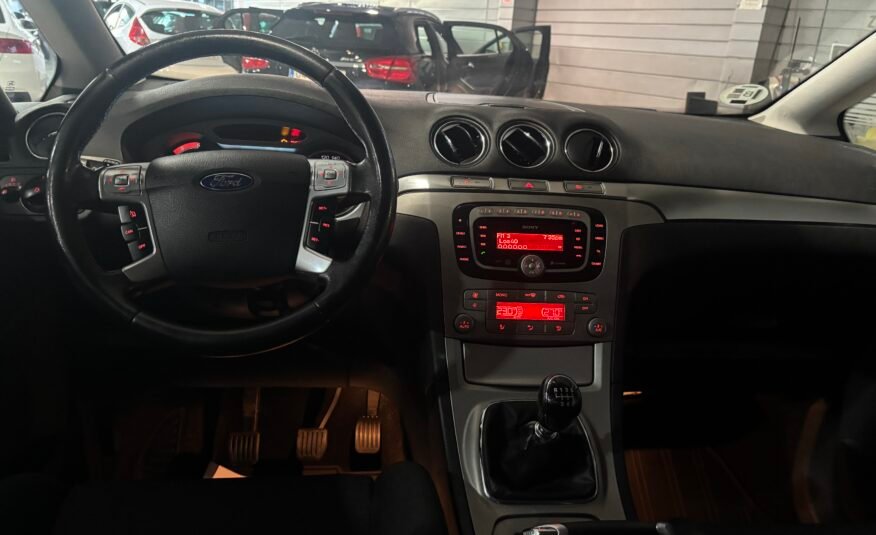 FORD SMAX 2.0TDI TITANIUM