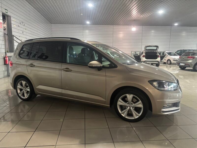 VOLKSWAGEN Touran 2.0 TDI 150CV DSG