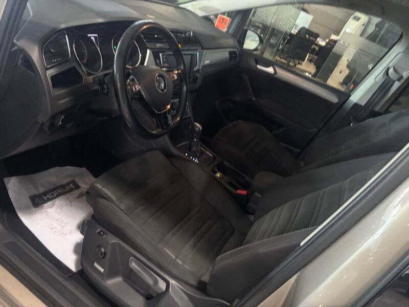 VOLKSWAGEN Touran 2.0 TDI 150CV DSG