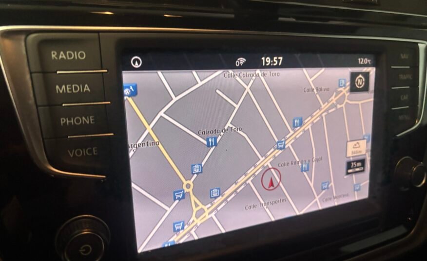 VOLKSWAGEN Touran 2.0 TDI 150CV DSG