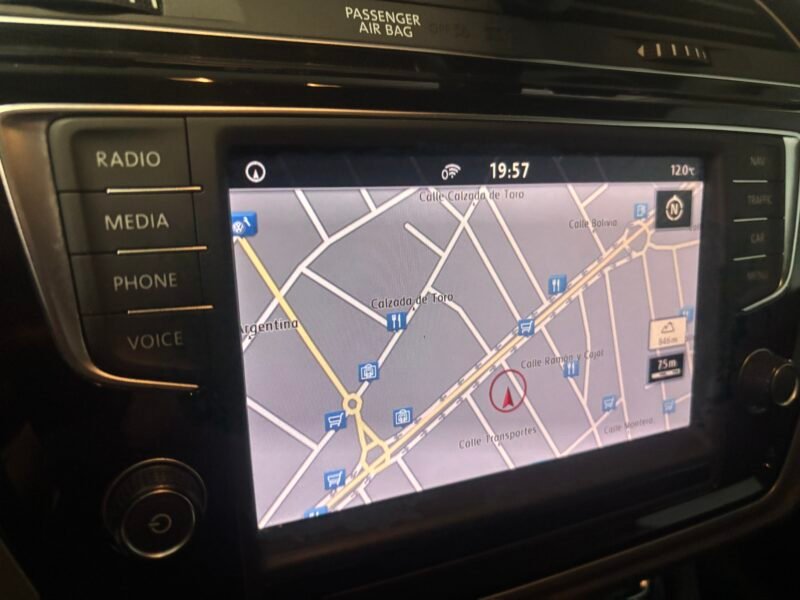 VOLKSWAGEN Touran 2.0 TDI 150CV DSG