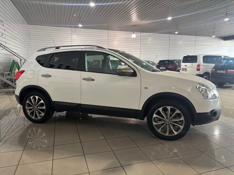 NISSAN QASHQAI 2.0 TEKNA SPORT