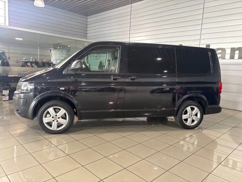 VOLKSWAGEN CARAVELLE 2.0 TDI