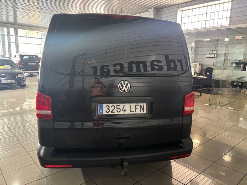 VOLKSWAGEN CARAVELLE 2.0 TDI