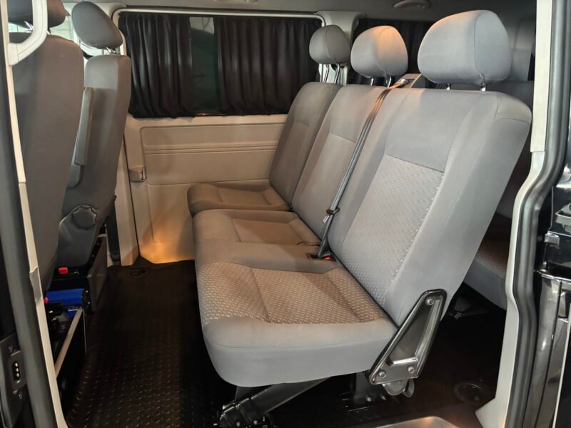 VOLKSWAGEN CARAVELLE 2.0 TDI