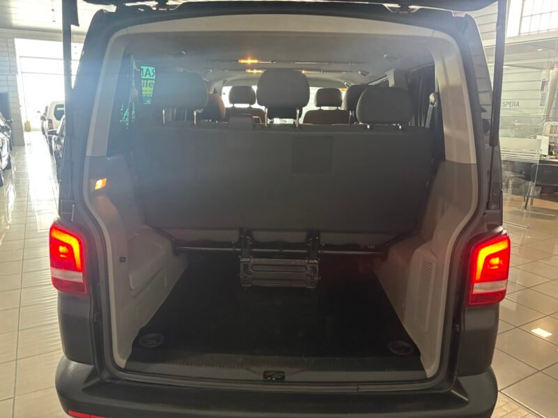 VOLKSWAGEN CARAVELLE 2.0 TDI