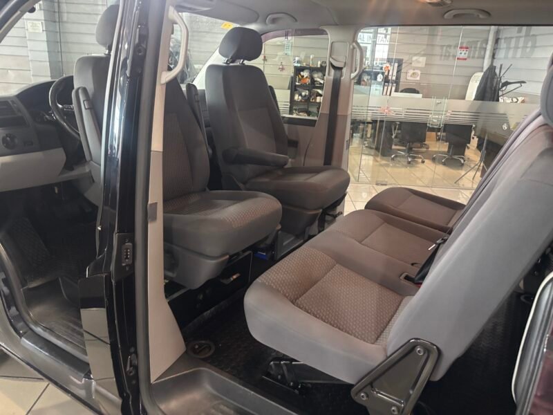 VOLKSWAGEN CARAVELLE 2.0 TDI