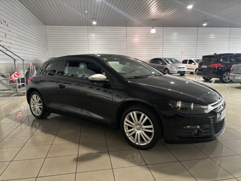 VOLKSWAGEN SIROCCO 2.0 TDI 140cv