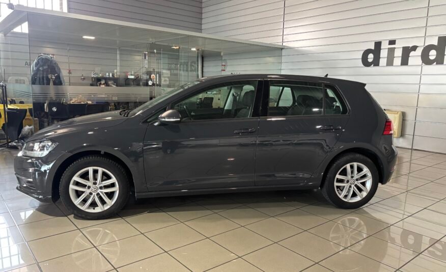 VOLKSWAGEN Golf 1.0 TSI