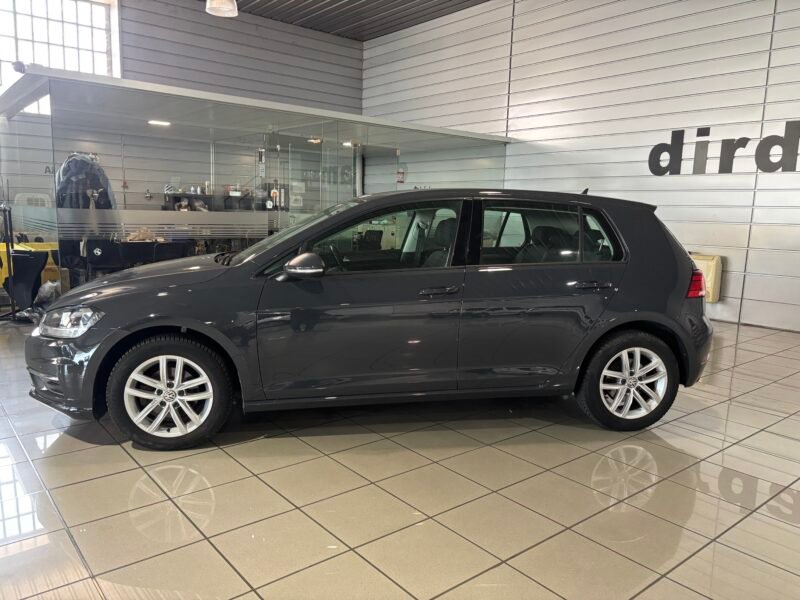 VOLKSWAGEN Golf 1.0 TSI