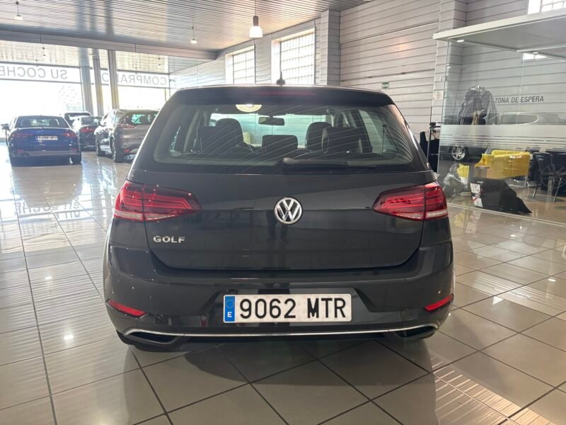 VOLKSWAGEN Golf 1.0 TSI