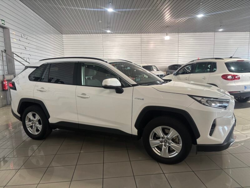 TOYOTA RAV-4 2.5I 220H