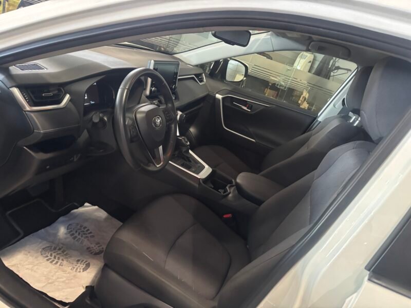 TOYOTA RAV-4 2.5I 220H