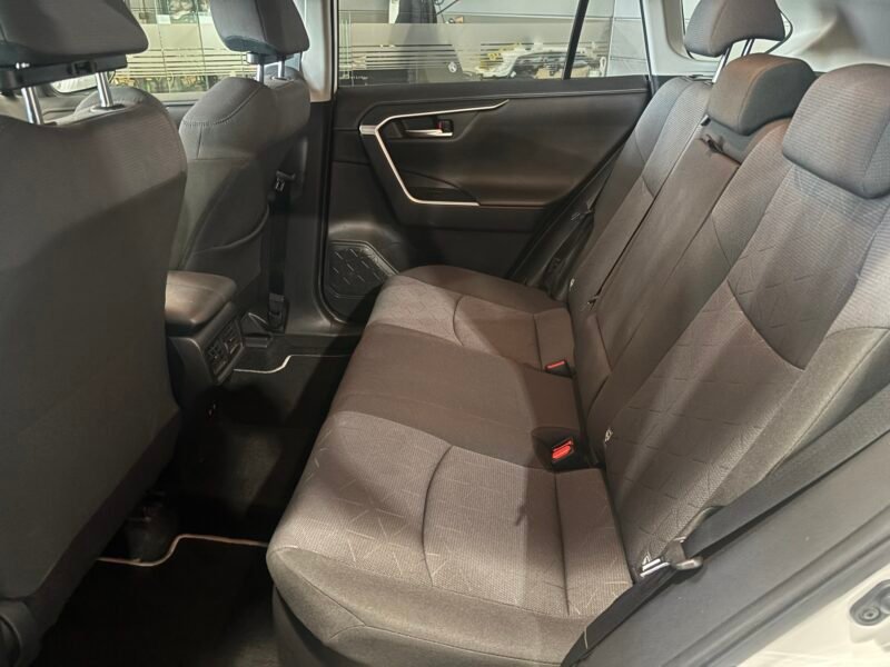 TOYOTA RAV-4 2.5I 220H