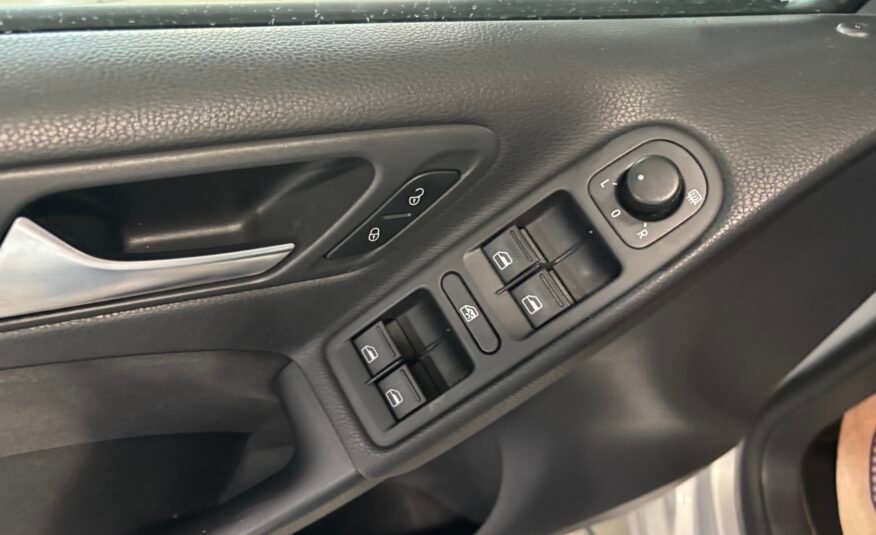 VOLKSWAGEN Golf 1.6 TDI 105CV RABIT
