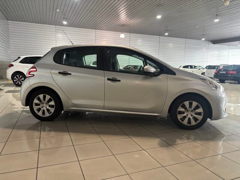 PEUGEOT 208 1.4 HDI 68 ACTIVE
