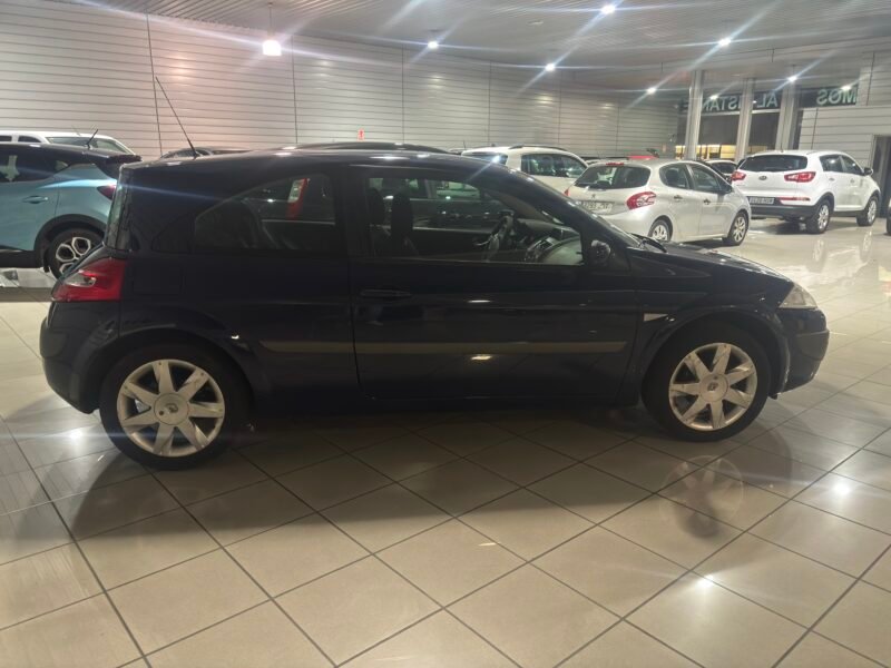 RENAULT Megane 1.4 16V
