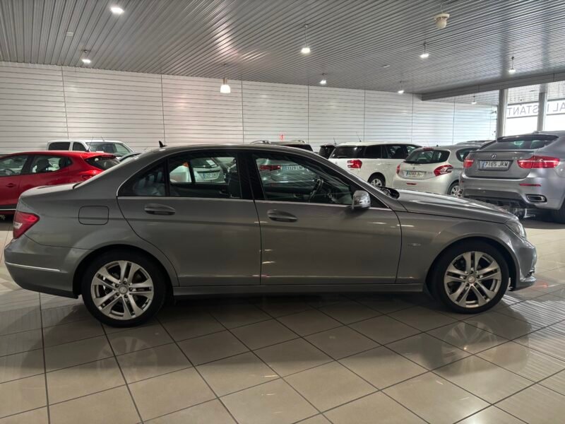 MERCEDES-BENZ Clase C C200 CDI AVANTGARDE