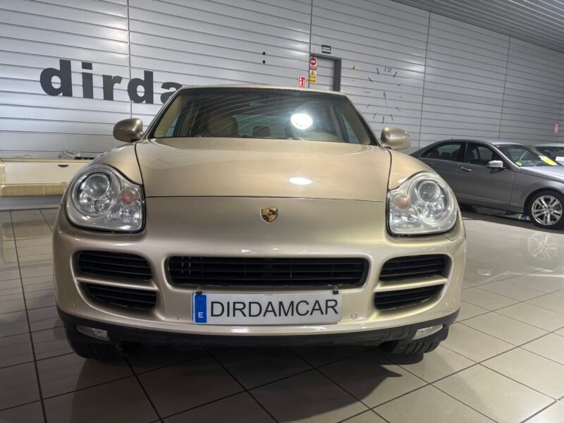 PORSCHE Cayenne 3.2 V6
