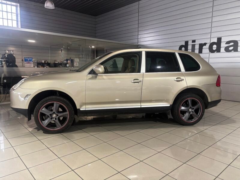 PORSCHE Cayenne 3.2 V6