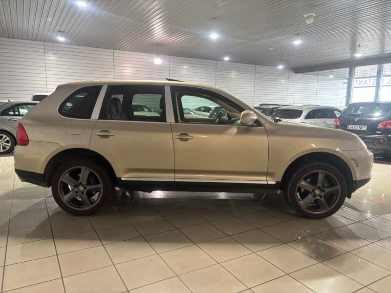 PORSCHE Cayenne 3.2 V6