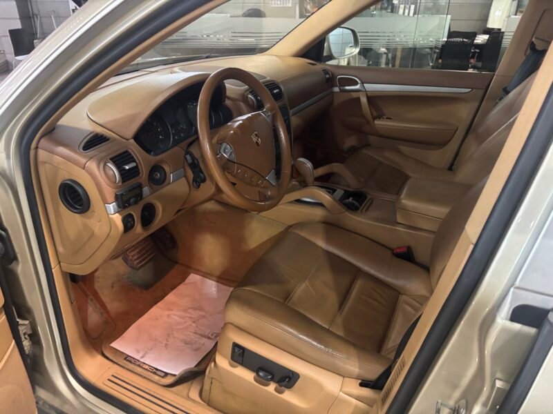 PORSCHE Cayenne 3.2 V6
