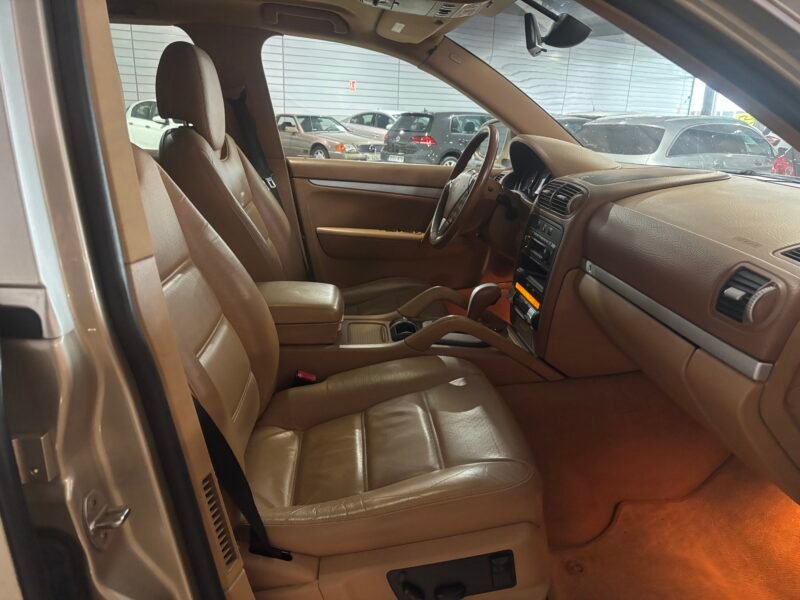 PORSCHE Cayenne 3.2 V6