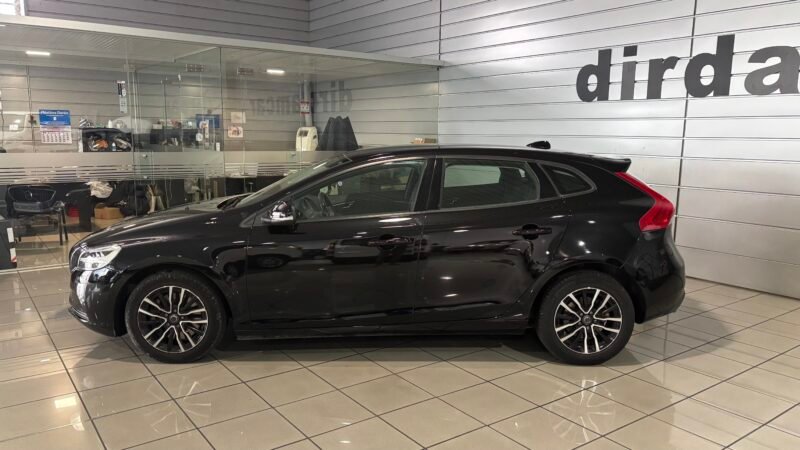 VOLVO V40 2.0 D D3