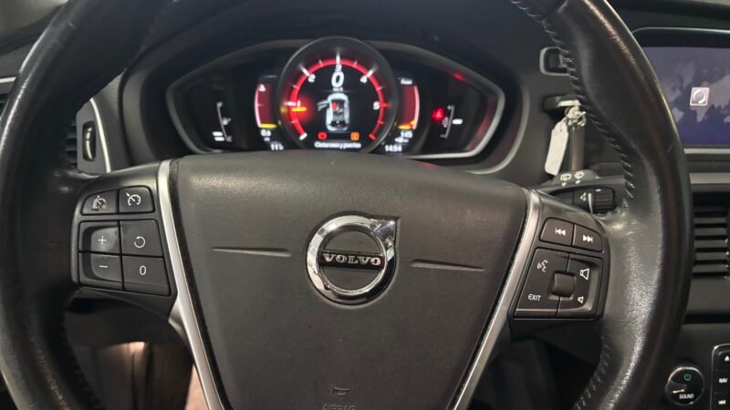 VOLVO V40 2.0 D D3