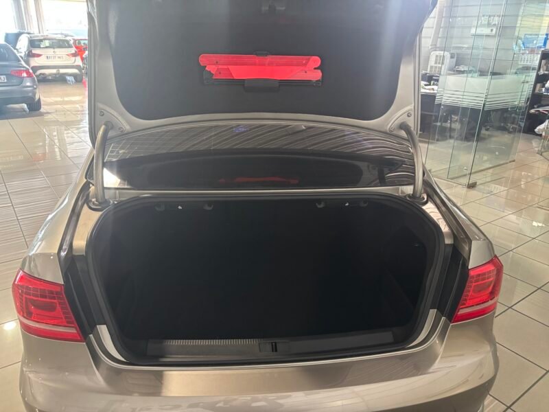 VOLKSWAGEN Passat 2.0 TDI