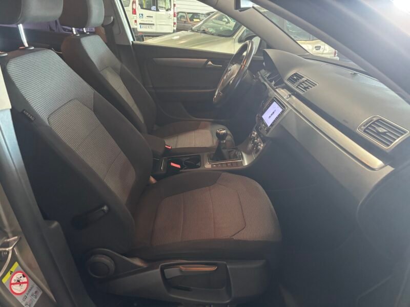VOLKSWAGEN Passat 2.0 TDI