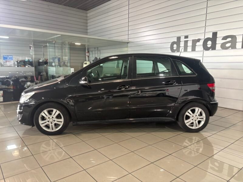 MERCEDES-BENZ CLASE B 180 CDI