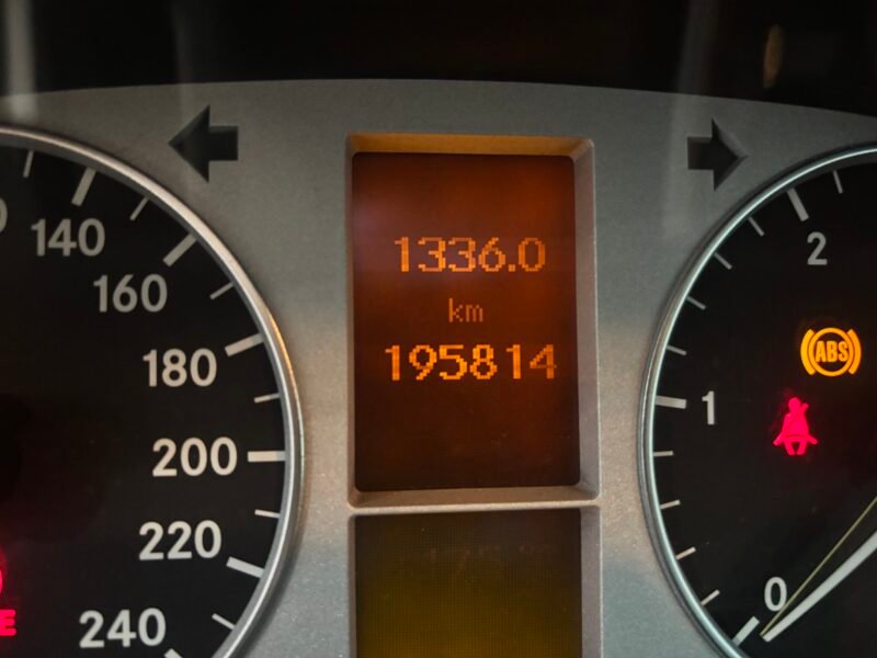 MERCEDES-BENZ CLASE B 180 CDI