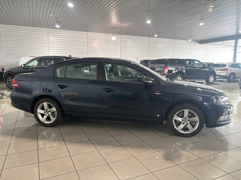 VOLKSWAGEN Passat 1.6 TDI