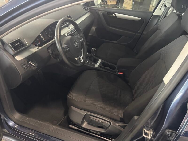 VOLKSWAGEN Passat 1.6 TDI