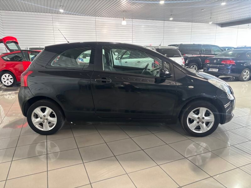 TOYOTA Yaris 1.4 D4D