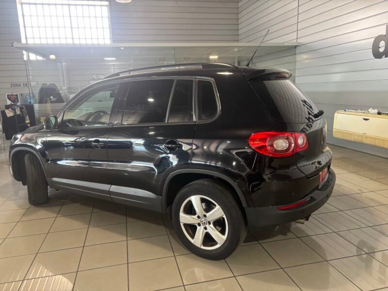 VOLKSWAGEN Tiguan 2.0 TDI ADVANCE