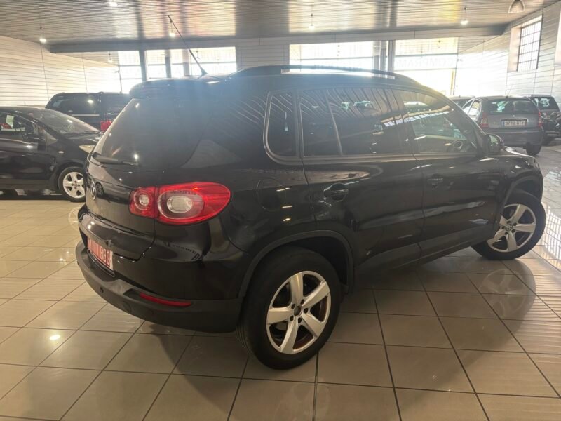 VOLKSWAGEN Tiguan 2.0 TDI ADVANCE