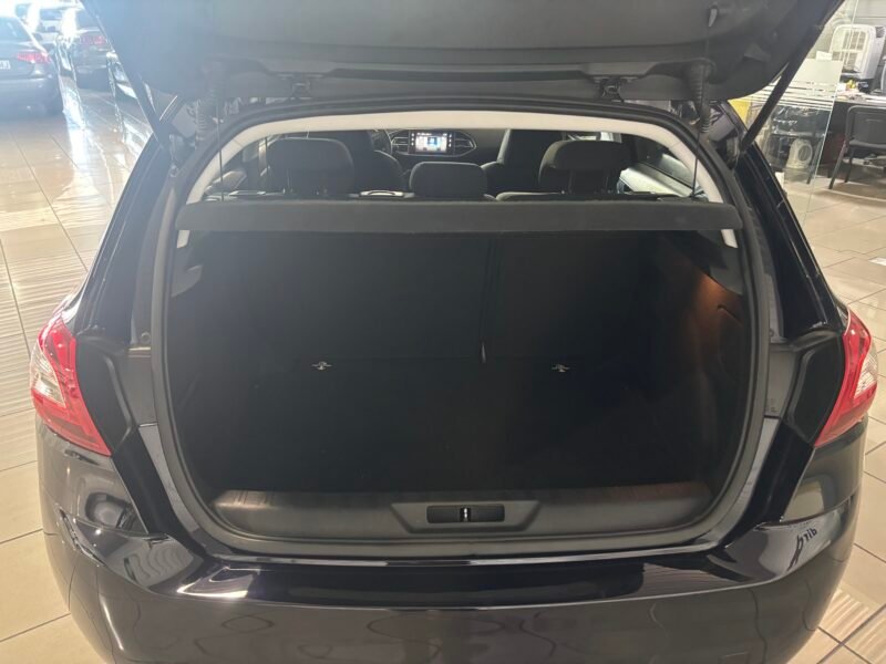 PEUGEOT 308 1.6 BLUE HDI