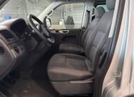 VOLKSWAGEN MULTIVAN T5 2.5 TDI 174