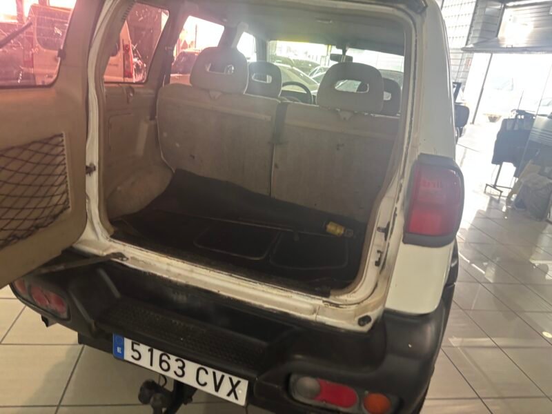 NISSAN TERRANO 2.7 TDI