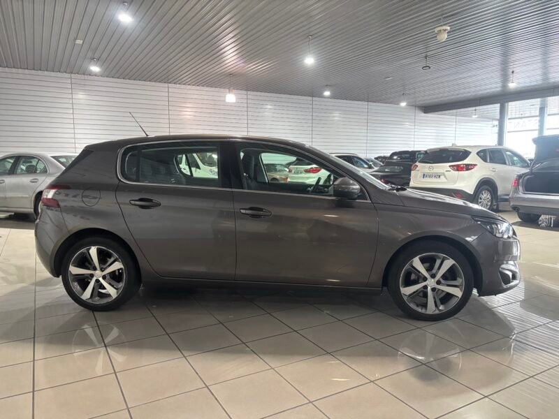 PEUGEOT 308 1.6 EHDI 115