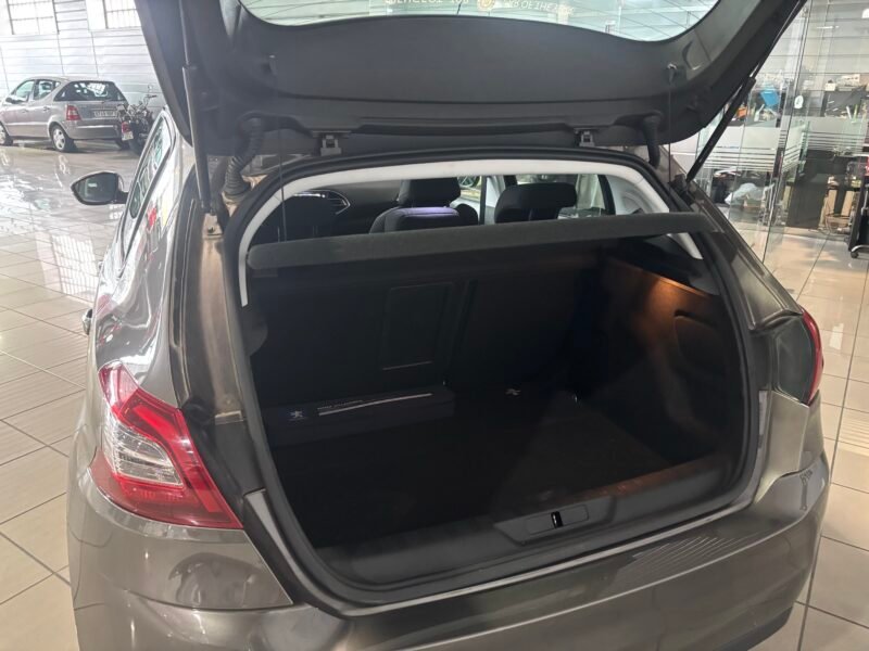 PEUGEOT 308 1.6 EHDI 115
