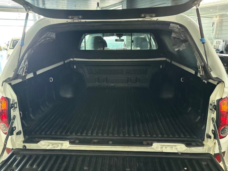 MITSUBISHI L200 L200 2.5 D.I.D