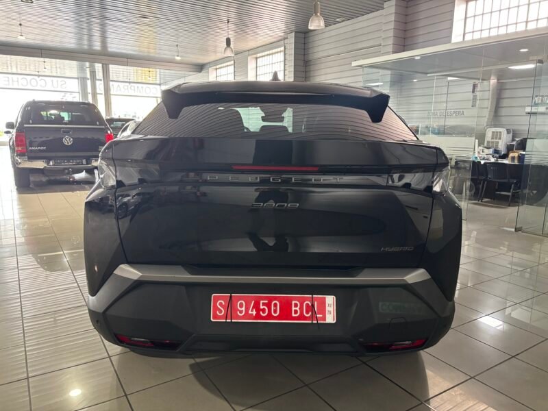 PEUGEOT 3008 1.2 GT HYBRID 136